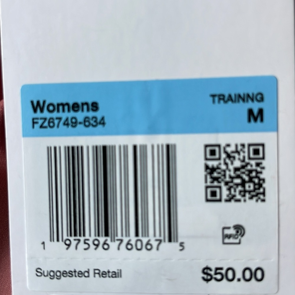 Nike one Dri fit  bra/crop - Picture 4 of 5